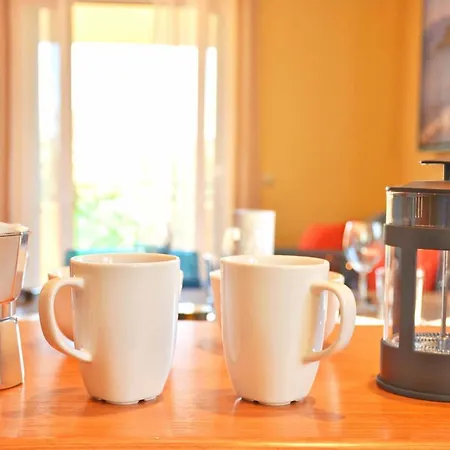 Pebbles And Sea At With Shared Pool Appartement Barbati